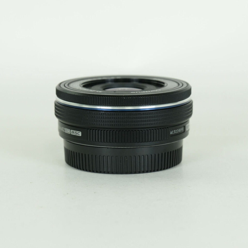 OLYMPUS M.ZUIKO DIGITAL ED 14-42mm F3.5-5.6 EZ ブラック