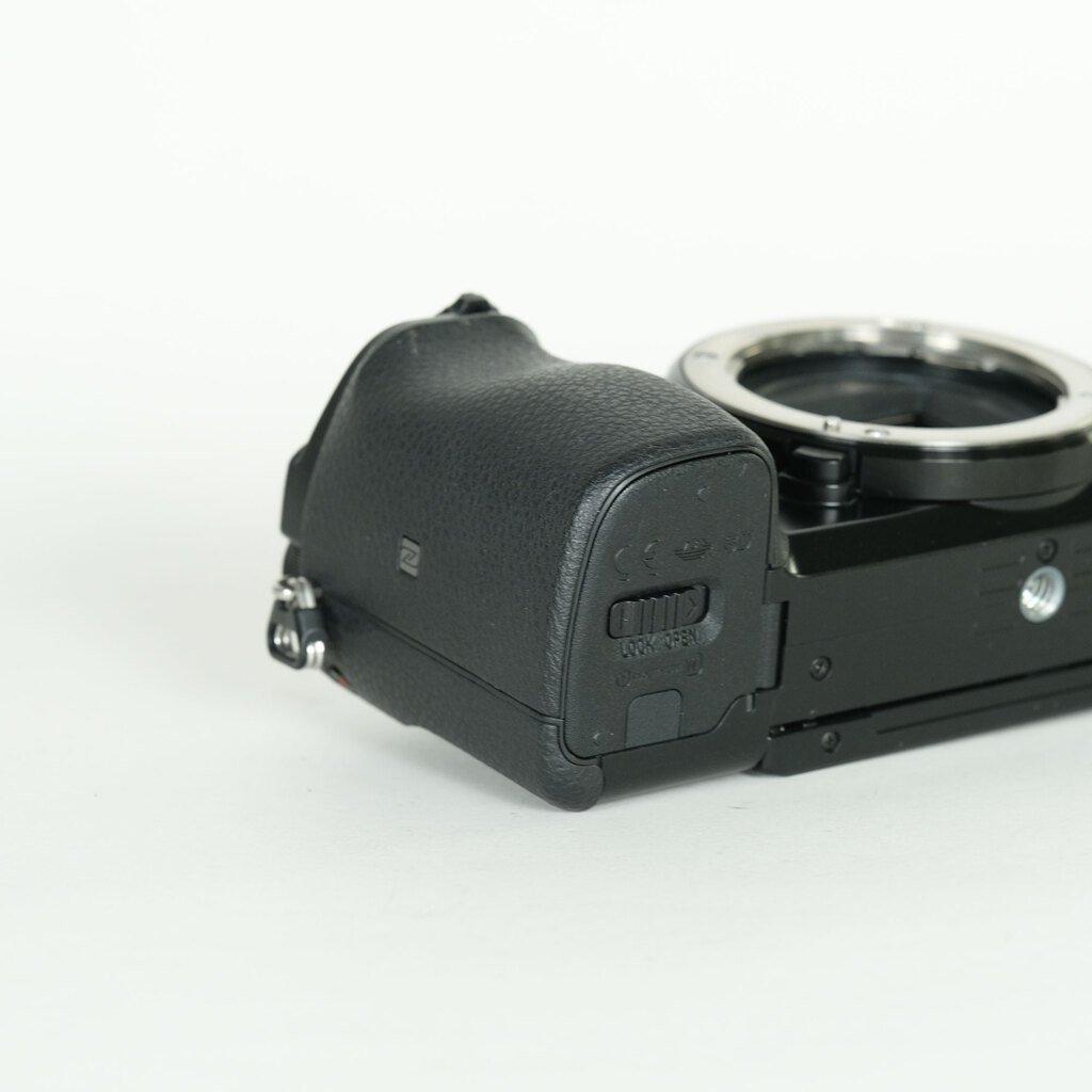 SONY α6100（ILCE-6100）