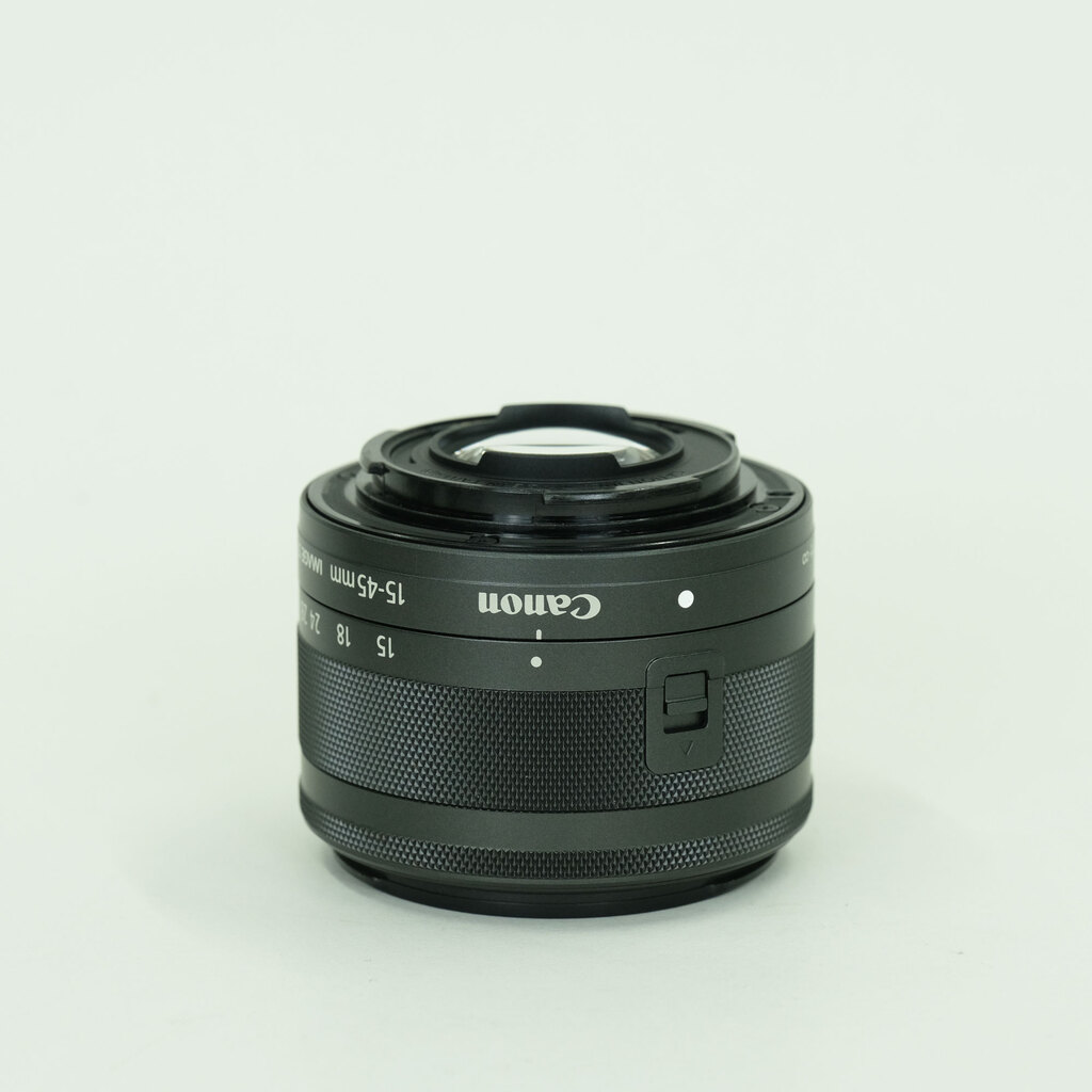 Canon EF-M15-45mm F3.5-6.3 IS STM