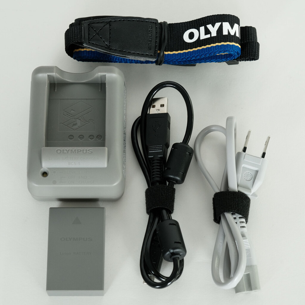 OLYMPUS OM-D E-M10 Mark III