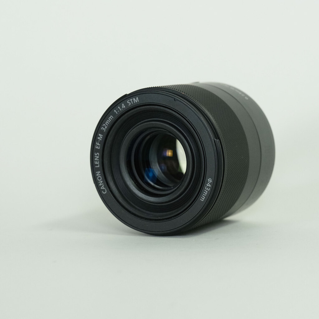 Canon EF-M32mm F1.4 STM