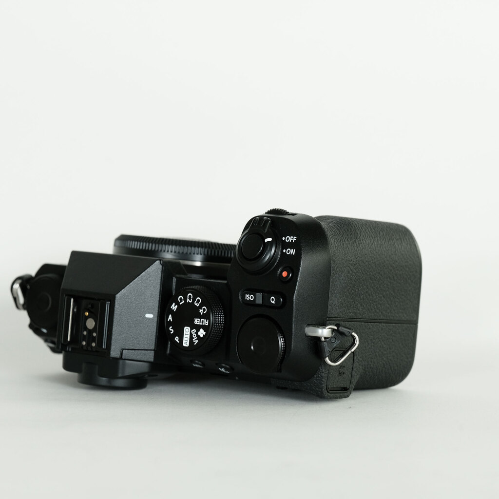 FUJIFILM X-S20 ボディ　保証内 FUJIFILM X-S20の出品 | ONE SCENE（ワンシーン）