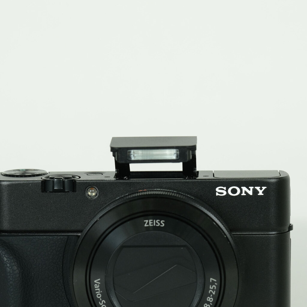 SONY Cyber-shot DSC-RX100M3の出品 | ONE SCENE（ワンシーン）