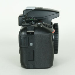 Nikon D5600 Nikon D5600