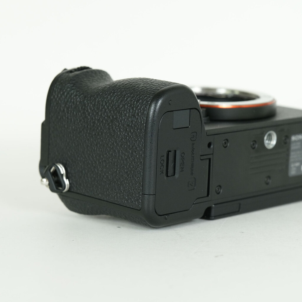 SONY α7C II(ILCE-7CM2) SONY α7C II(ILCE-7CM2)