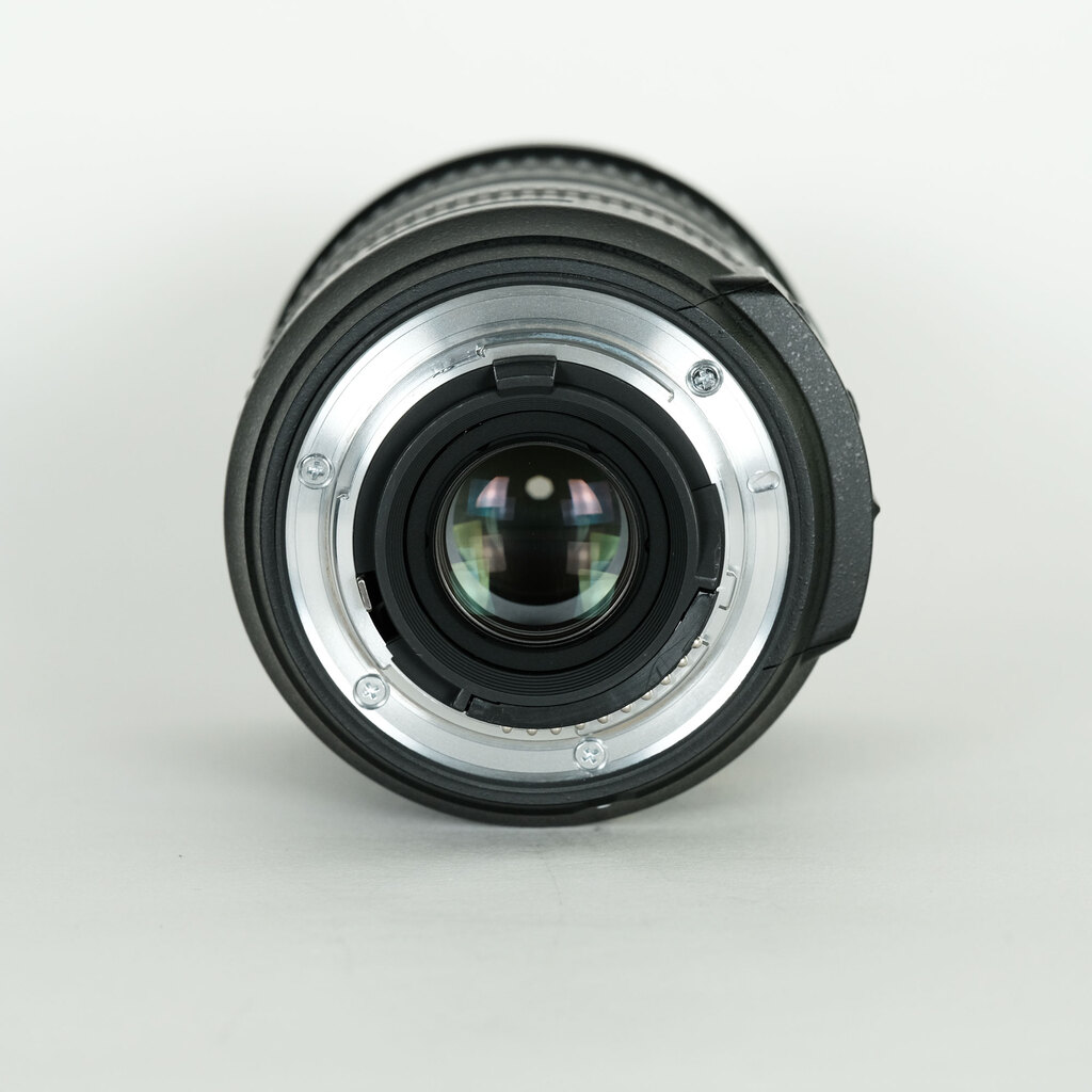 Nikon AF-S DX NIKKOR 18-200mm F3.5-5.6G ED VR II