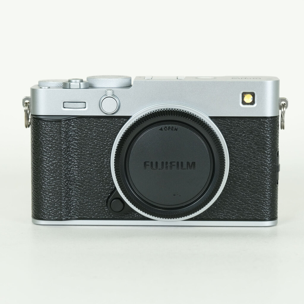 FUJIFILM X-E5 [�{�f�B �V���o�[]