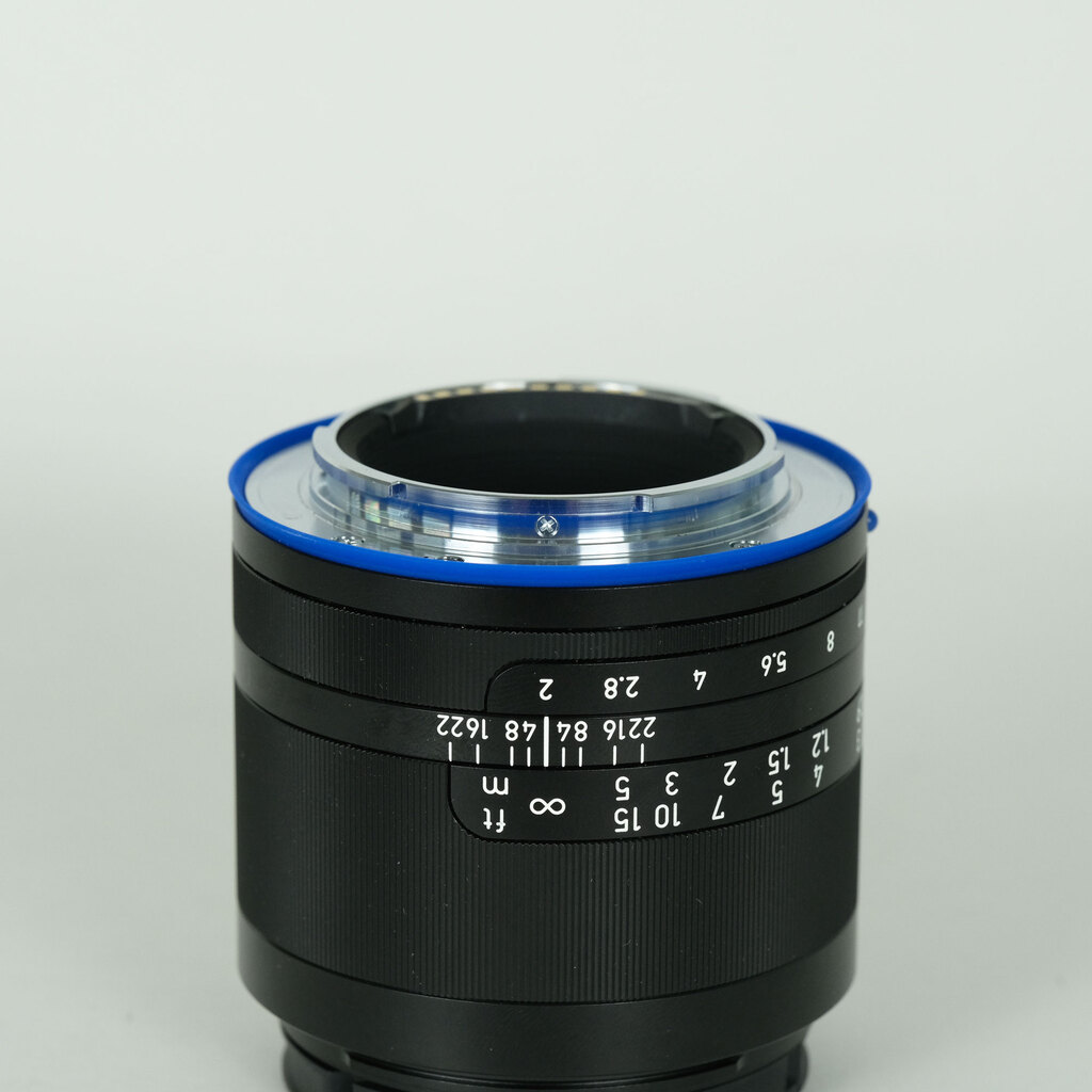 Carl Zeiss Loxia 2/50 [ソニーE用]の出品 | ONE SCENE（ワンシーン）