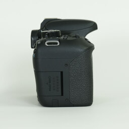 Canon EOS Kiss X9i