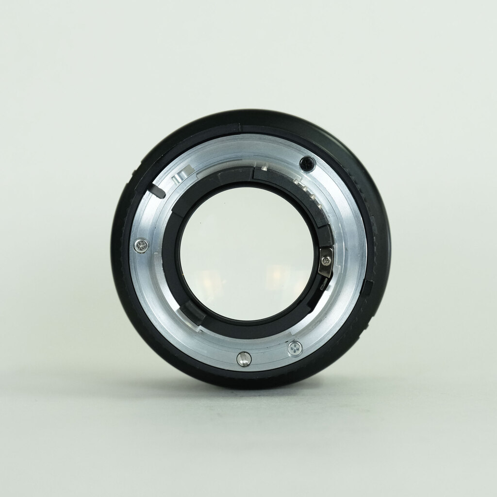 Nikon Ai AF Nikkor 85mm f/1.8D