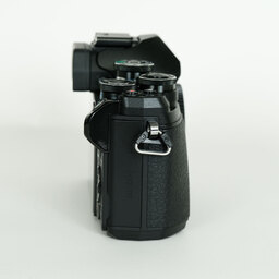 OLYMPUS OM-D E-M10 Mark III