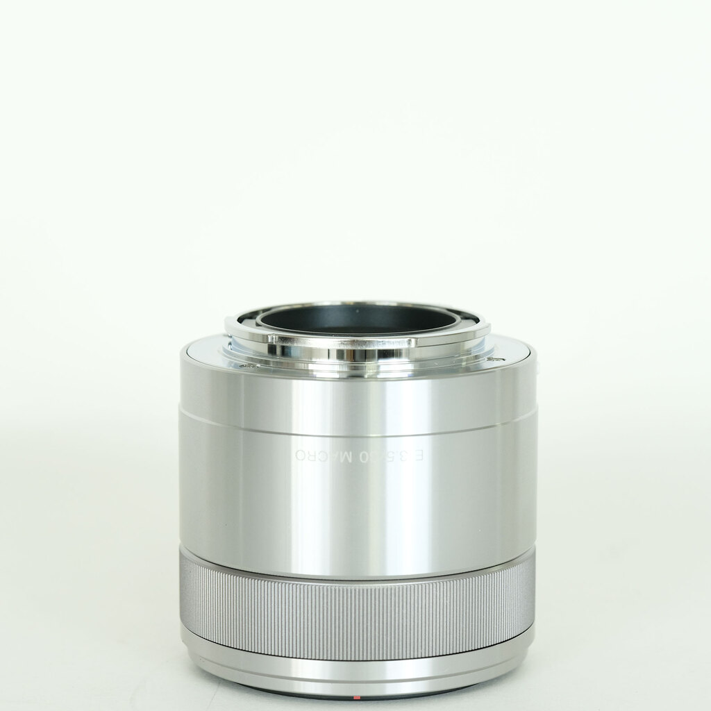 SONY E 30mm F3.5 Macro SEL30M35