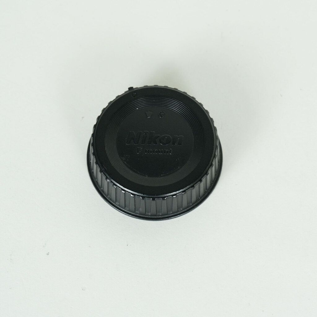 Nikon AF-S NIKKOR 35mm f/1.8G ED Nikon AF-S NIKKOR 35mm f/1.8G ED
