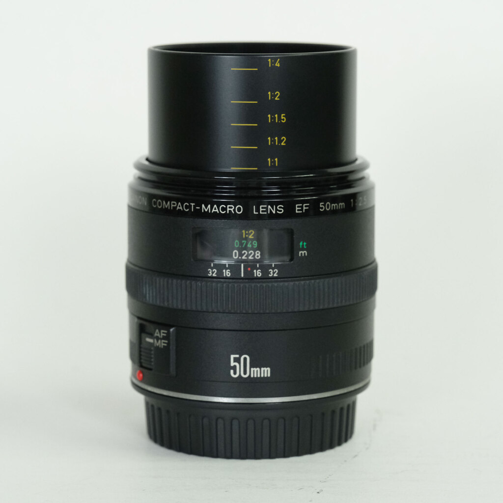 Canon EF50mm F2.5 コンパクトマクロ