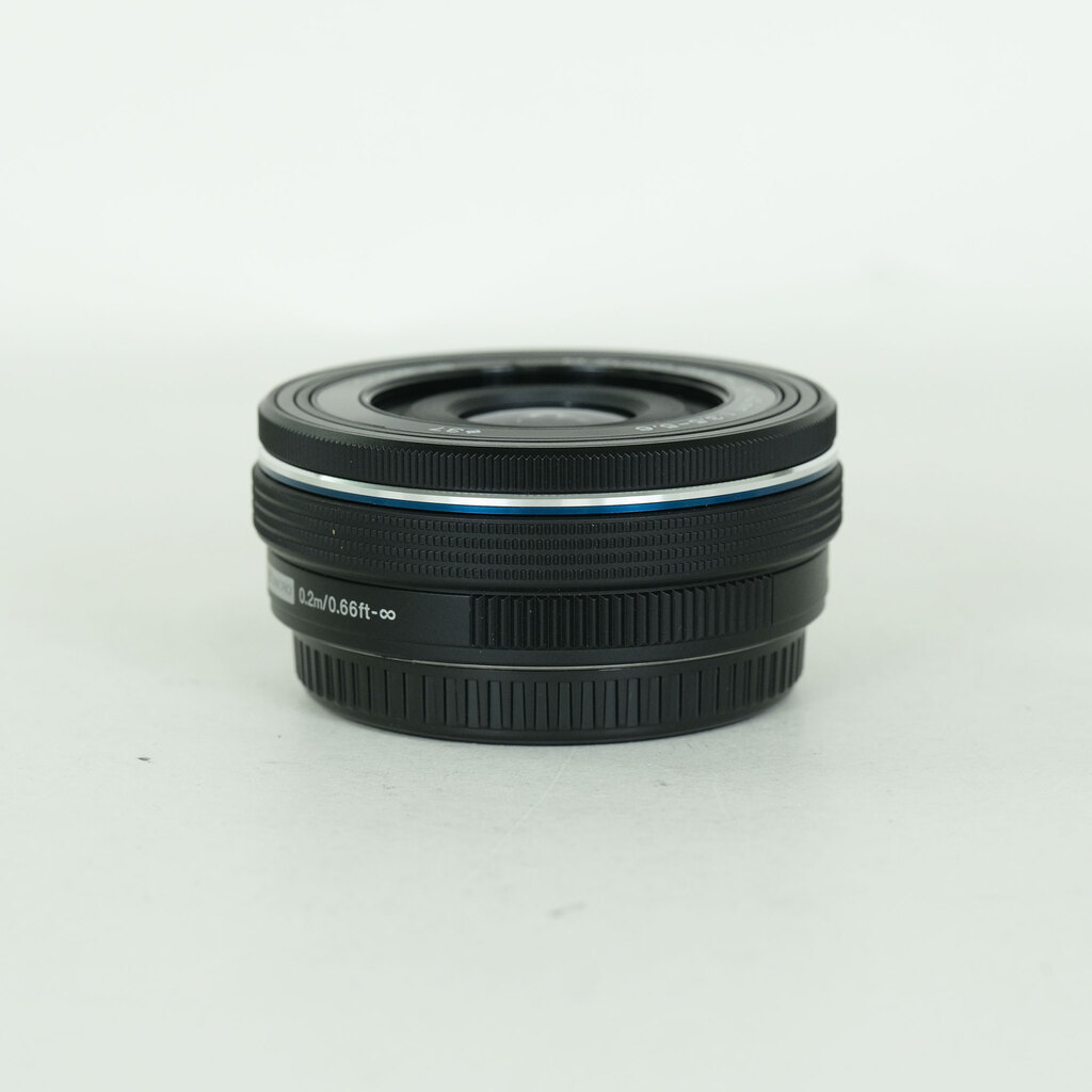 OLYMPUS M.ZUIKO DIGITAL ED 14-42mm F3.5-5.6 EZ ブラック