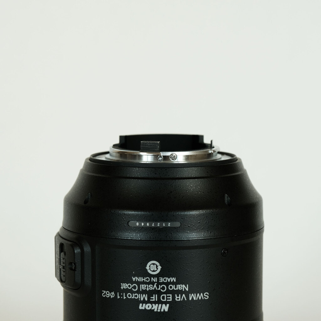 Nikon AF-S VR Micro-Nikkor 105mm f/2.8G IF-ED
