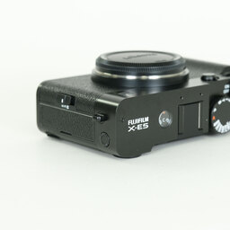 FUJIFILM X-E5