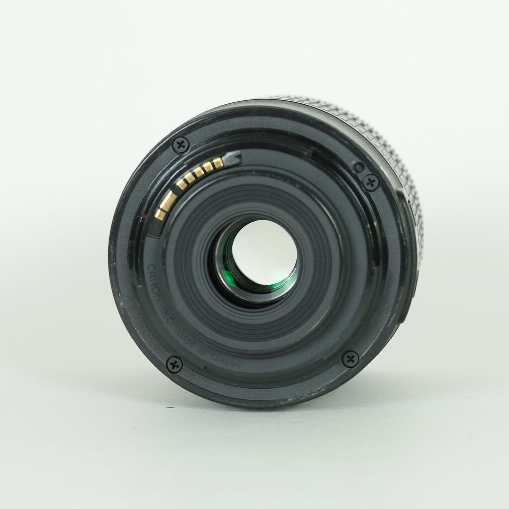 Canon EF-S18-55mm F4-5.6 IS STM