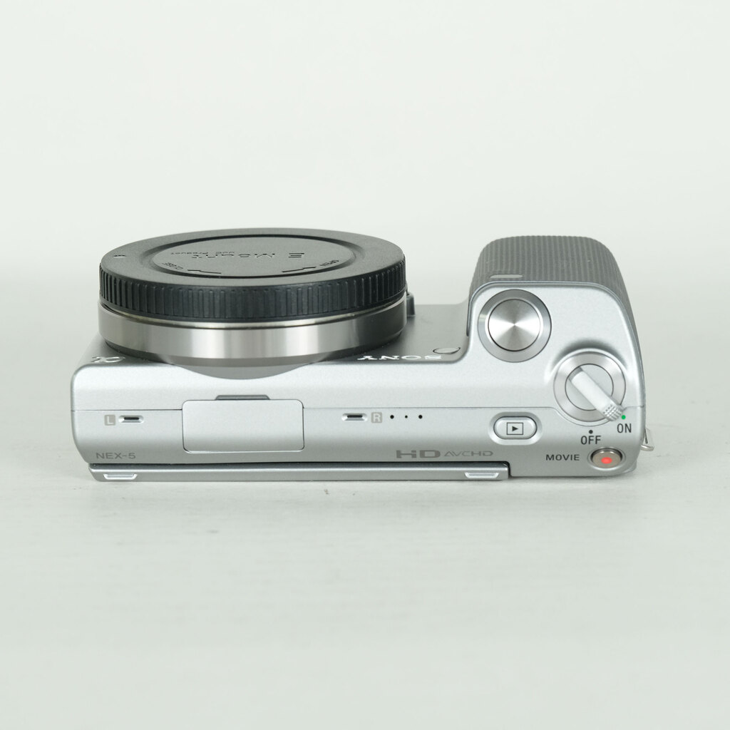 SONY α NEX-5N ボディ シルバーの出品 | ONE SCENE（ワンシーン）