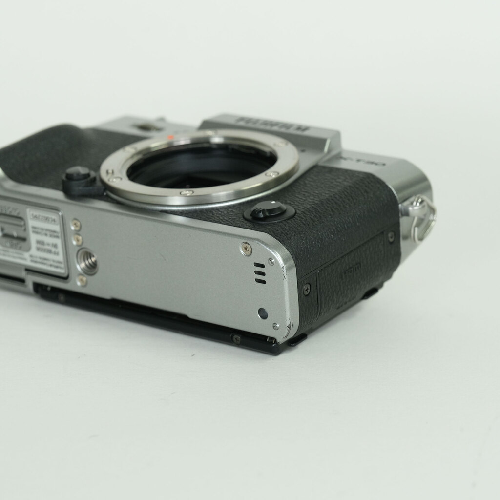 FUJIFILM X-T30