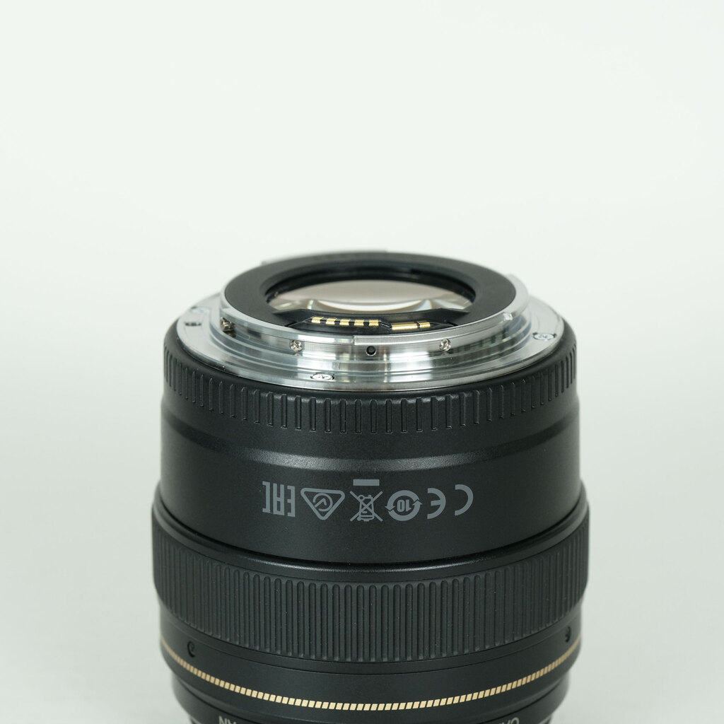 Canon EF85mm F1.8 USMの出品 | ONE SCENE（ワンシーン）