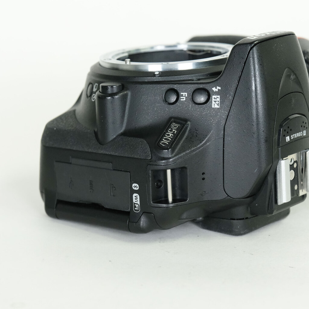 Nikon D5600