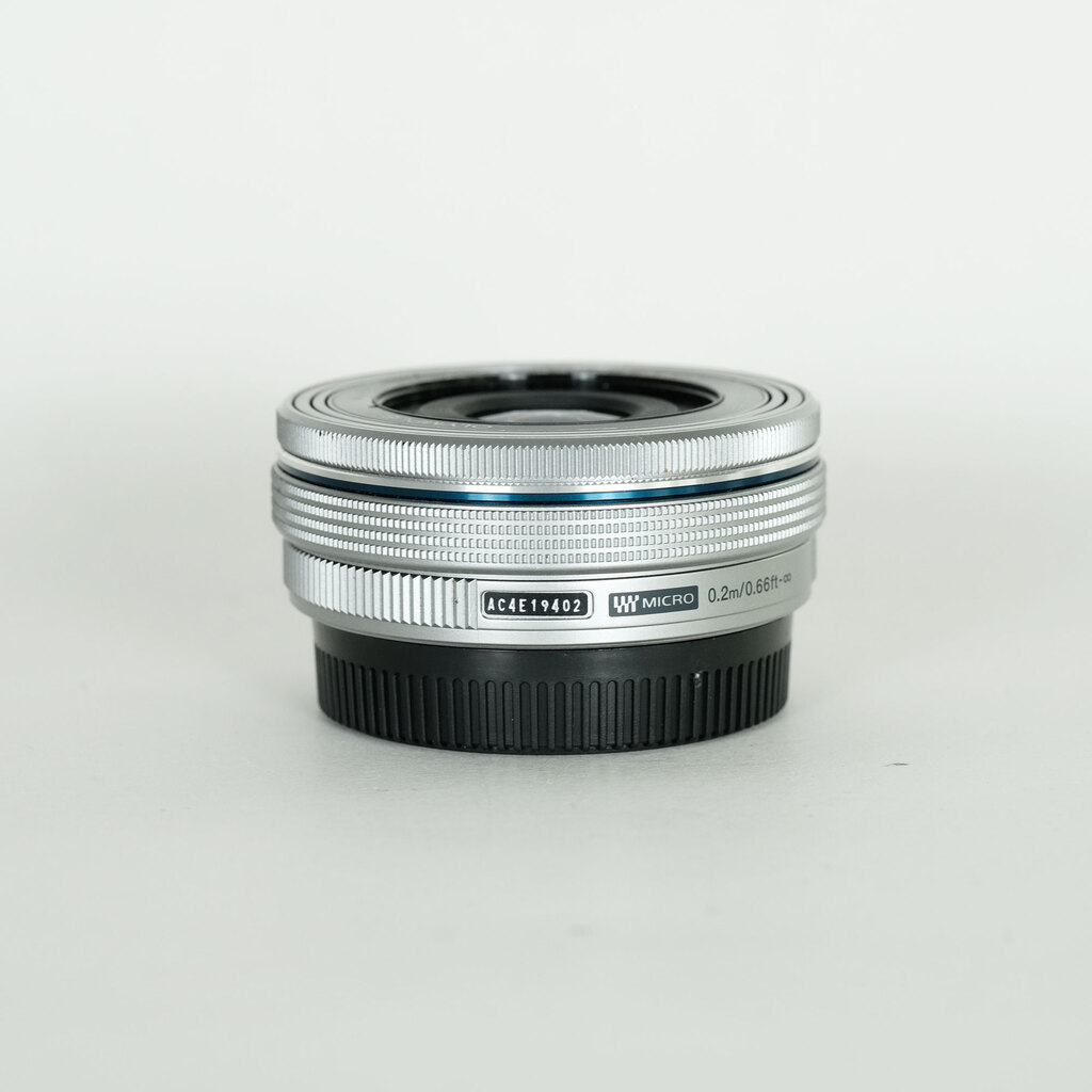 OLYMPUS M.ZUIKO DIGITAL ED 14-42mm F3.5-5.6 EZ シルバー