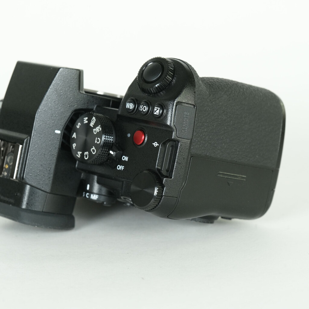 Panasonic LUMIX S5II DC-S5M2