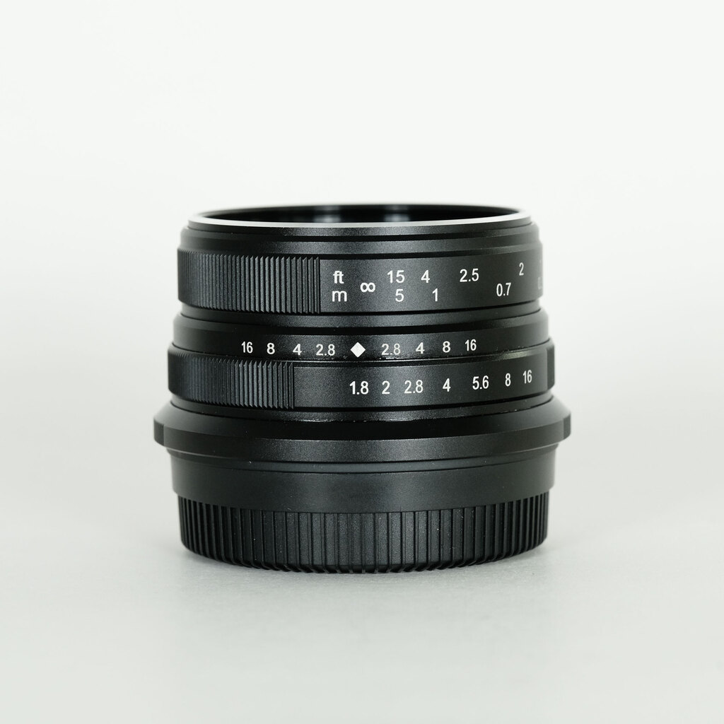 七工匠 7artisans 25mm F1.8 (フジフイルムX用) ブラック