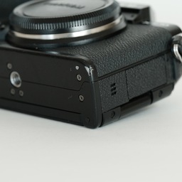 FUJIFILM X-S10