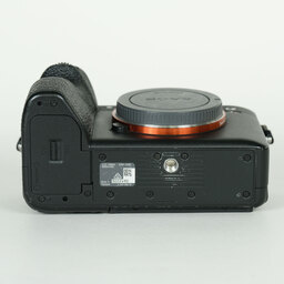 SONY α7RIV ボディ ILCE-7RM4A   【後期モデル 液晶下部にSONYロゴなし】