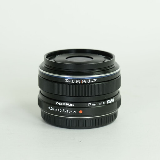 OLYMPUS M.ZUIKO DIGITAL 17mm F1.8