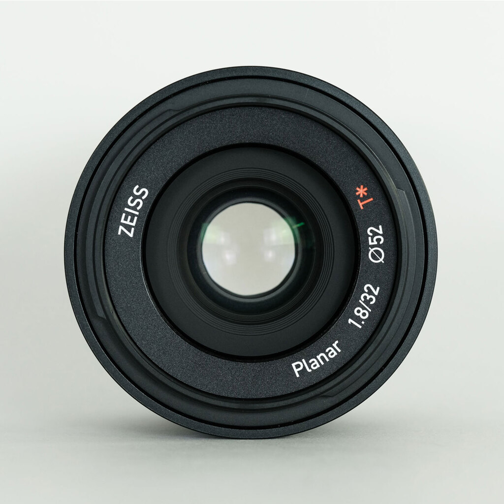 Carl Zeiss Touit 1.8/32 [フジフイルムX用]