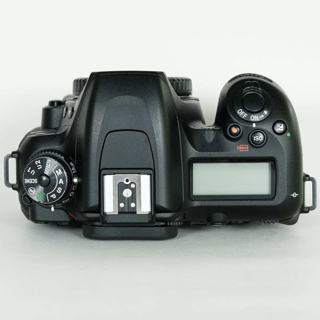 Nikon D7500の出品 | ONE SCENE（ワンシーン）