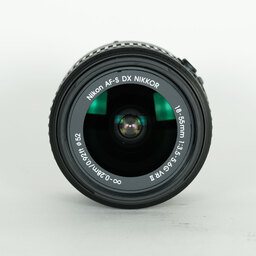 Nikon AF-S DX NIKKOR 18-55mm f3.5-5.6G VR II