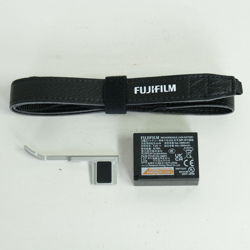 FUJIFILM X-M5