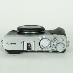 FUJIFILM X-E3