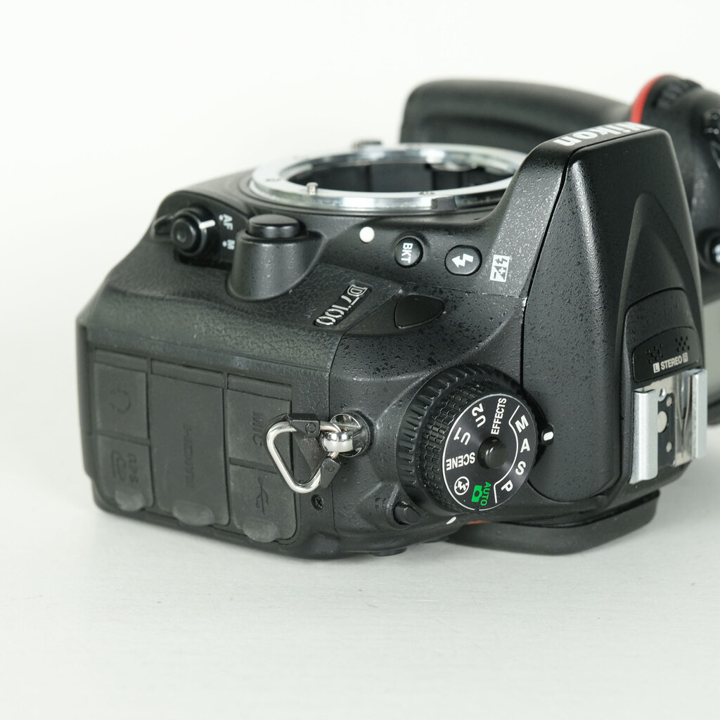 Nikon D7100の出品 | ONE SCENE（ワンシーン）
