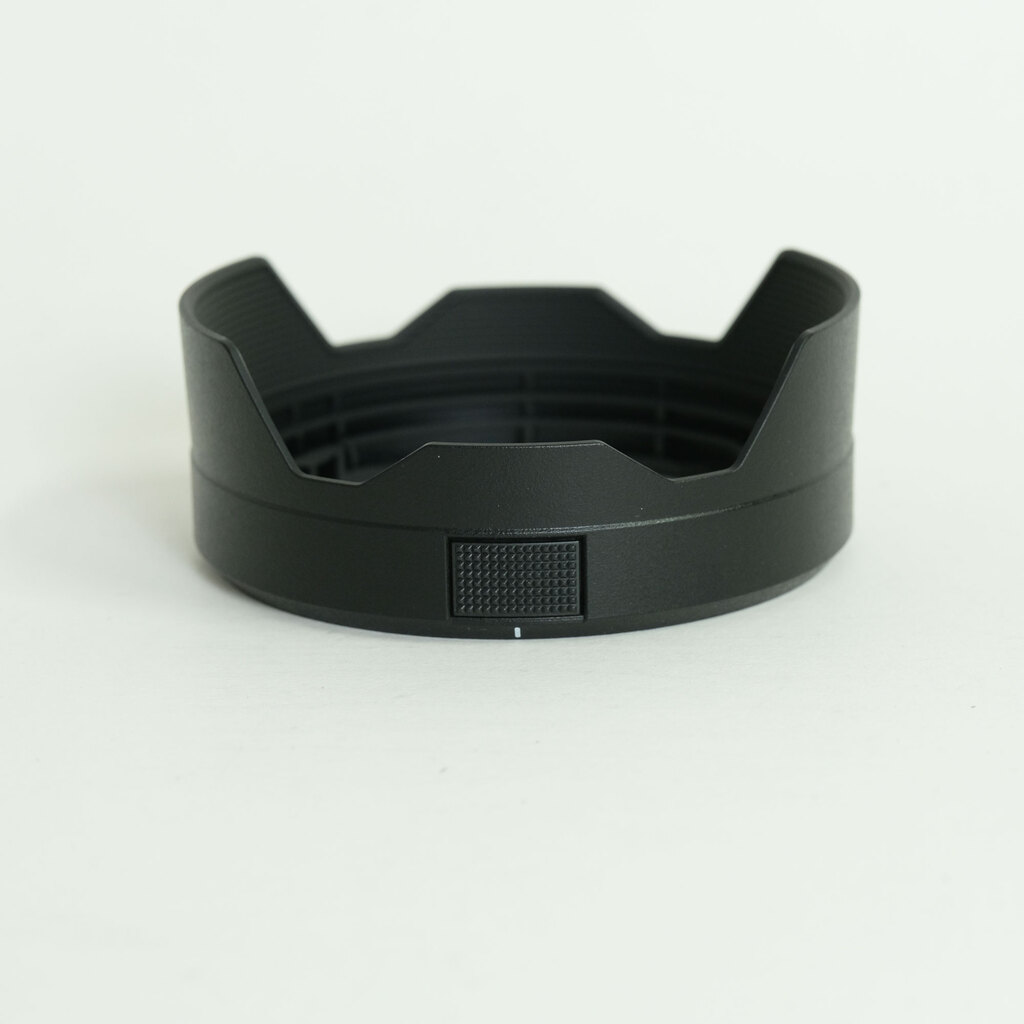 Panasonic LUMIX S 28-200mm F4-7.1 MACRO O.I.S.