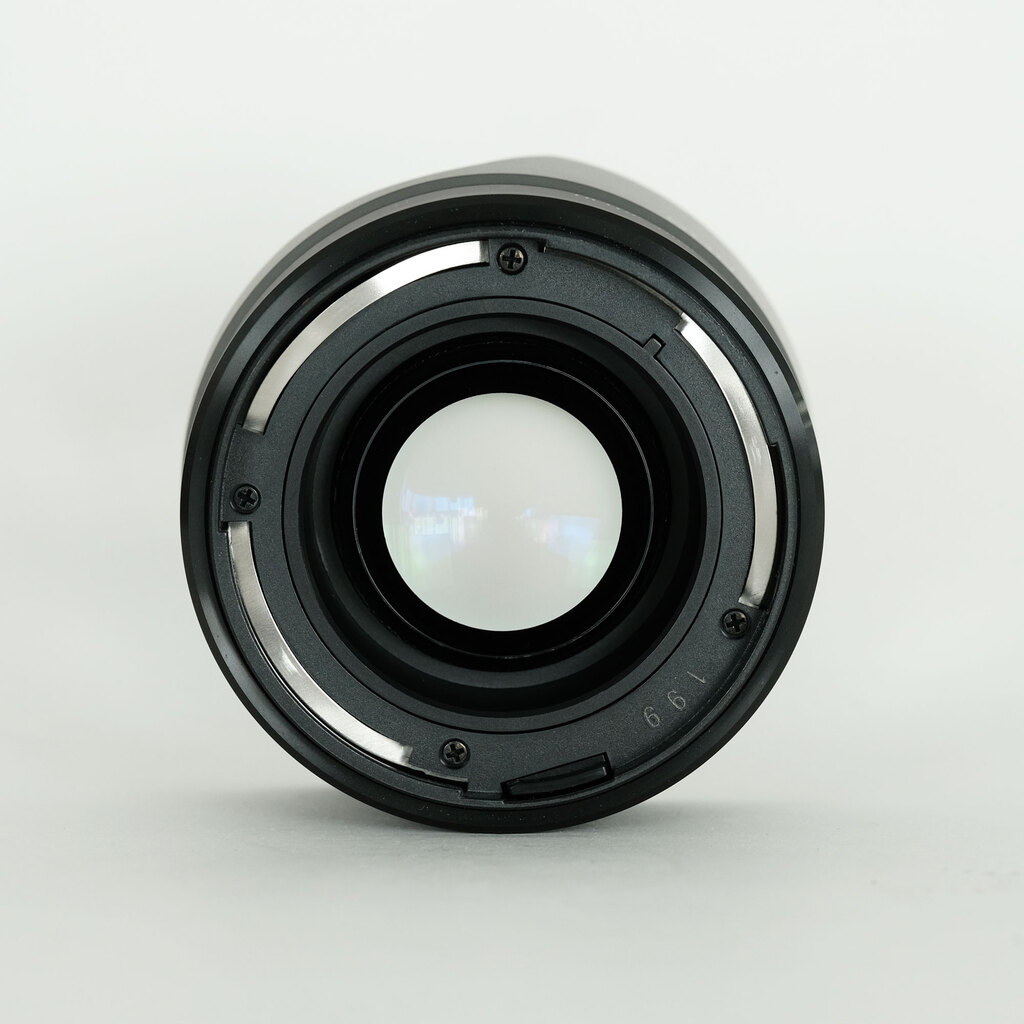 SONY E 16mm F2.8 SEL16F28