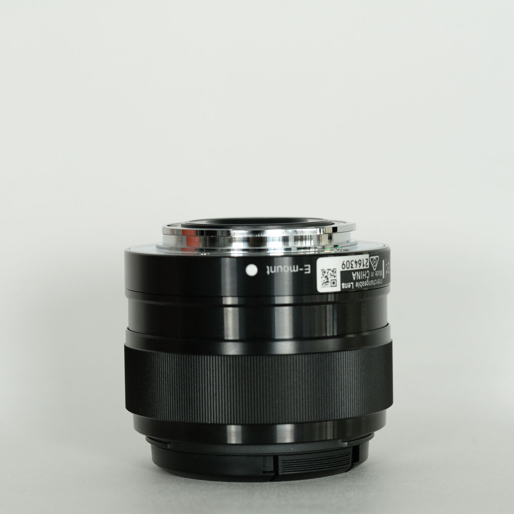 SONY E 35mm F1.8 OSS SEL35F18 SONY E 35mm F1.8 OSS SEL35F18