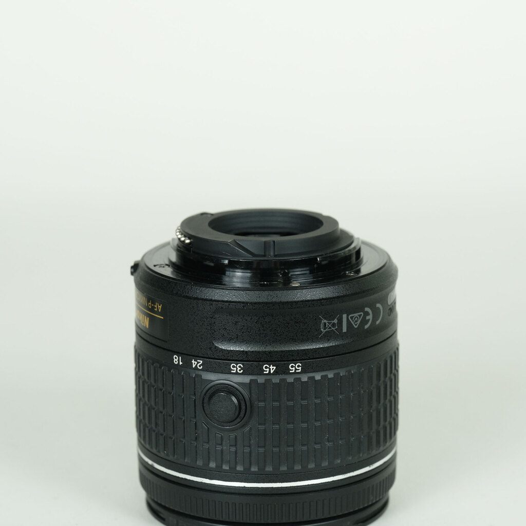 Nikon AF-P DX NIKKOR 18-55mm F3.5-5.6G VR Nikon AF-P DX NIKKOR 18-55mm F3.5-5.6G VR