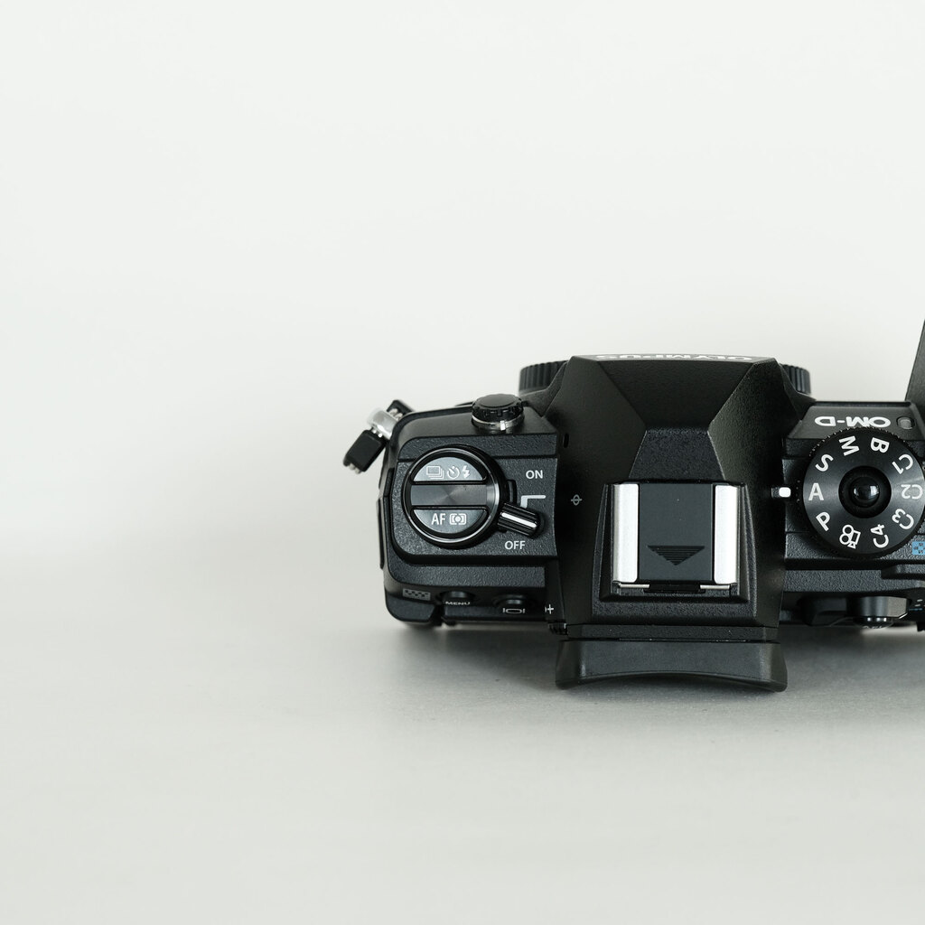 OLYMPUS OM-D E-M1 Mark III