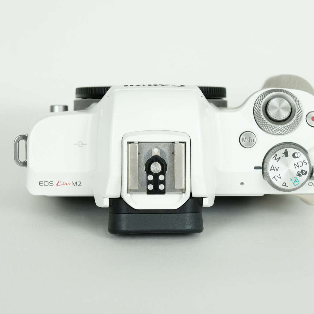 Canon EOS Kiss M2