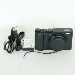 FUJIFILM XF10 ブラック