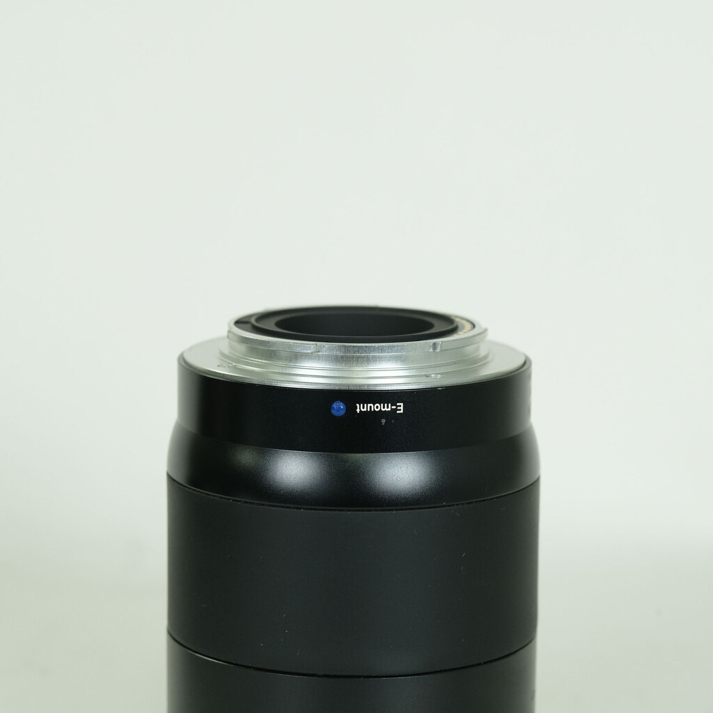 Carl Zeiss Touit 50mm F2.8 マクロ（ソニーE用）