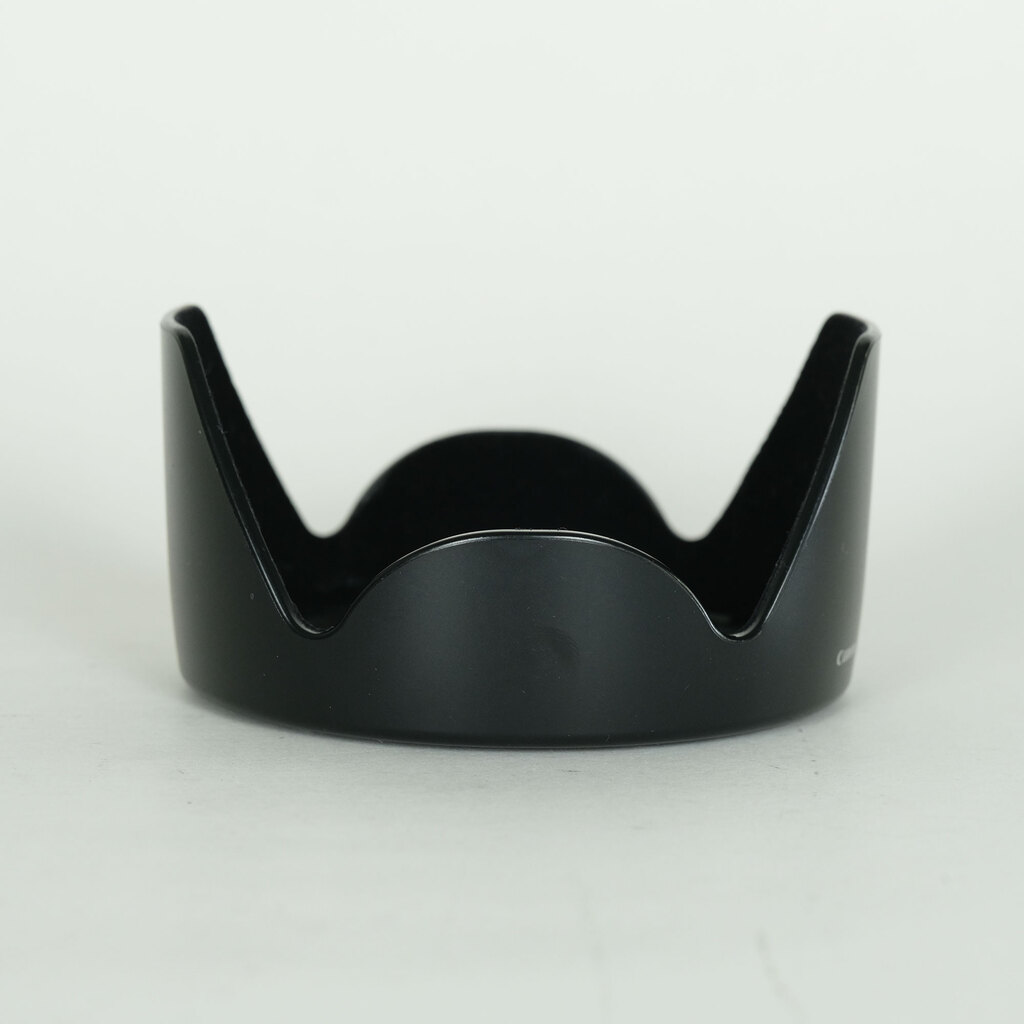 Canon EF-S18-200mm F3.5-5.6 IS