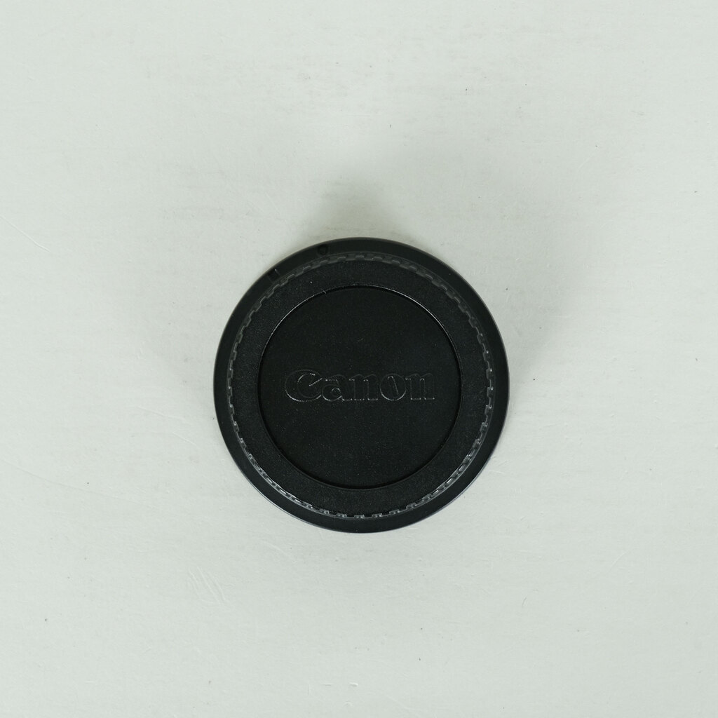 Canon EF-S18-135mm F3.5-5.6 IS USM