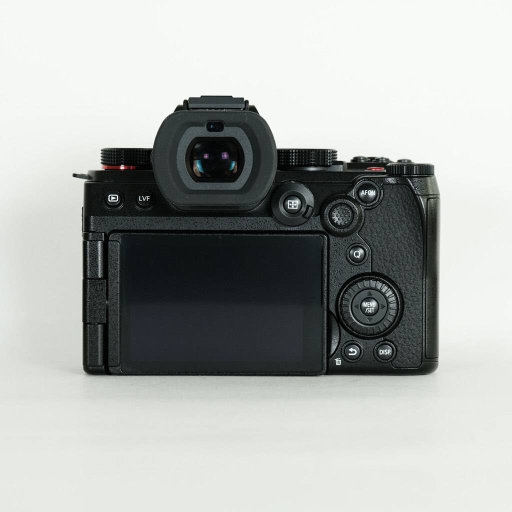 Panasonic LUMIX S5II DC-S5M2