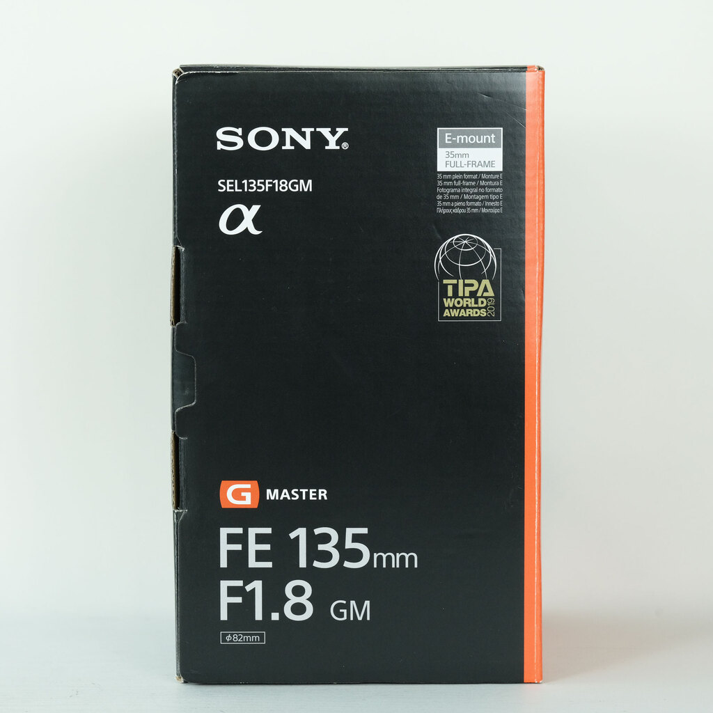 SONY FE 135mm F1.8 GM SEL135F18GMの出品 | ONE SCENE（ワンシーン）